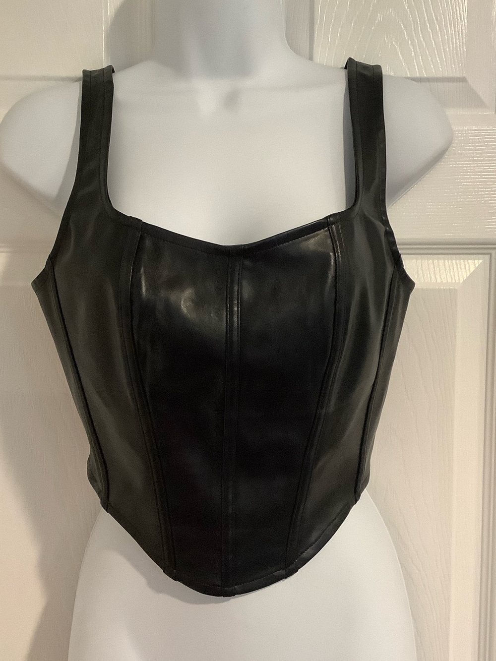 NWT SINCERELY JULES Black Faux Leather Corset Sexy Stretch Cropped Tank Top S